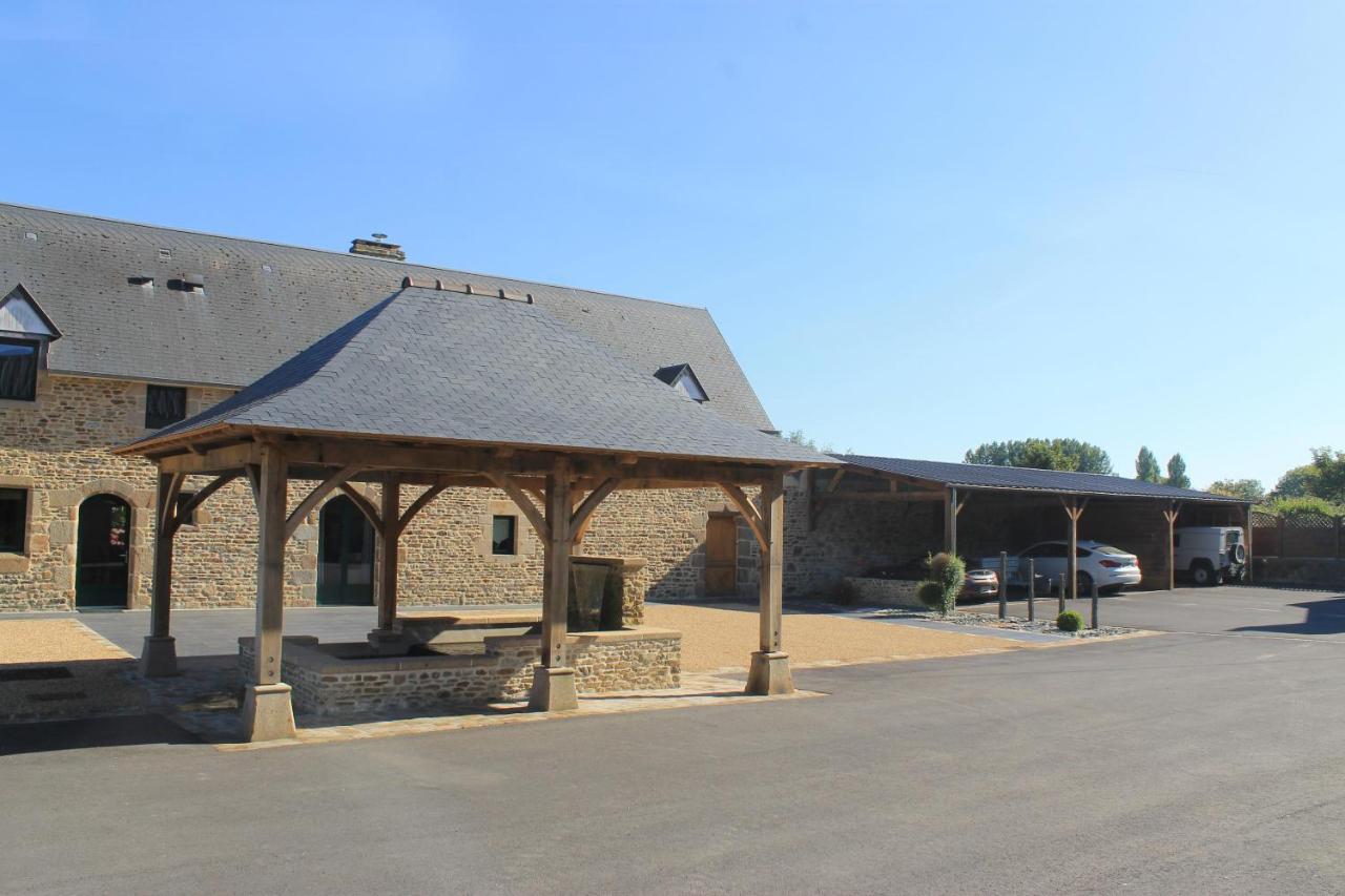 Domaine du Jardin  Chambres d'hôtes Saint-Jean-de-la-Haize Exterior foto